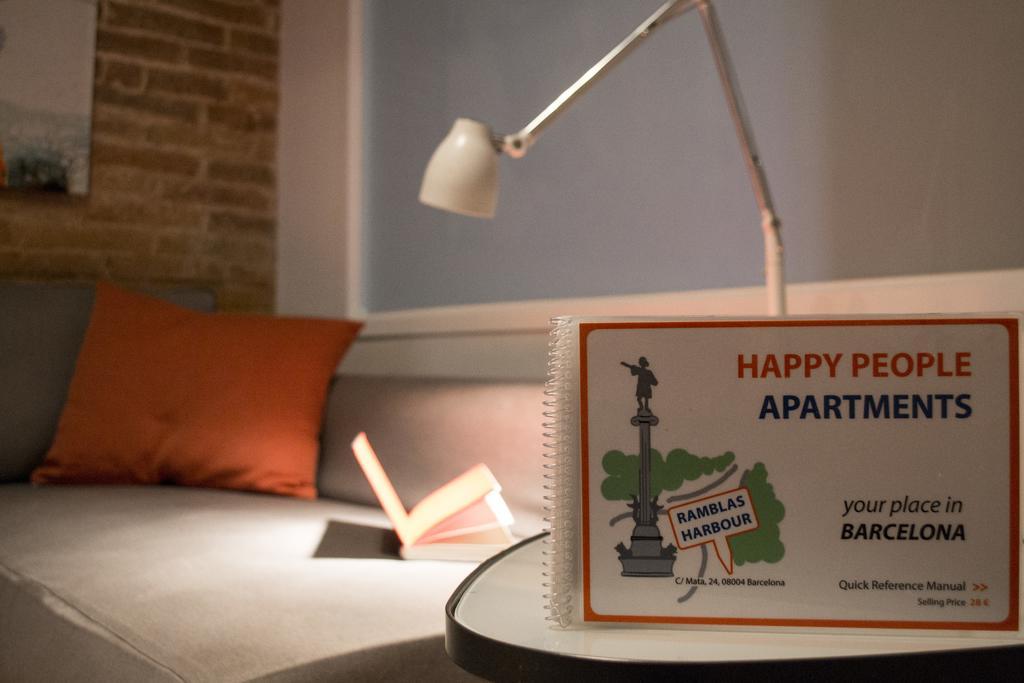 Happy People Ramblas Harbour Apartments Barcelona Room photo