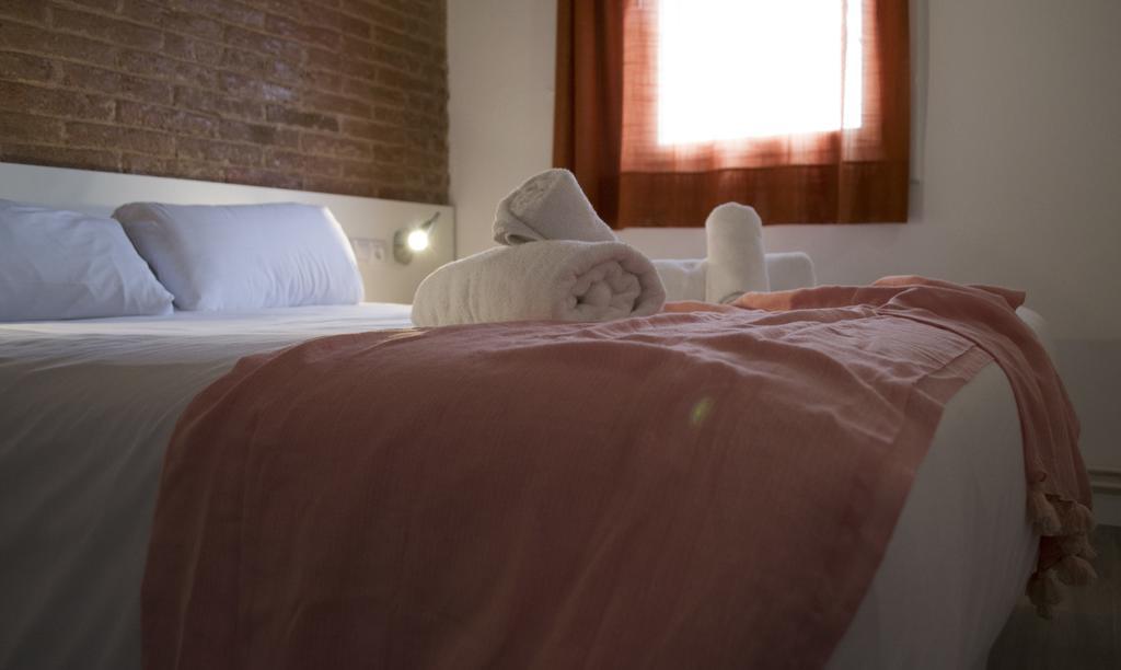 Happy People Ramblas Harbour Apartments Barcelona Room photo