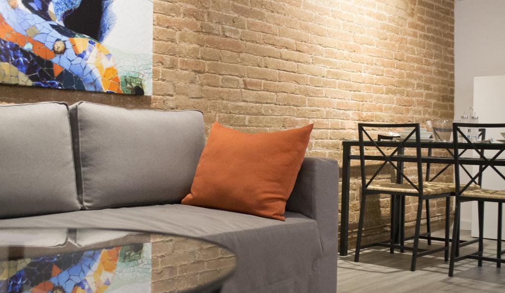 Happy People Ramblas Harbour Apartments Barcelona Room photo