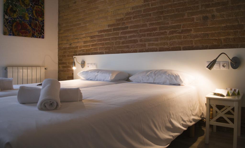 Happy People Ramblas Harbour Apartments Barcelona Room photo