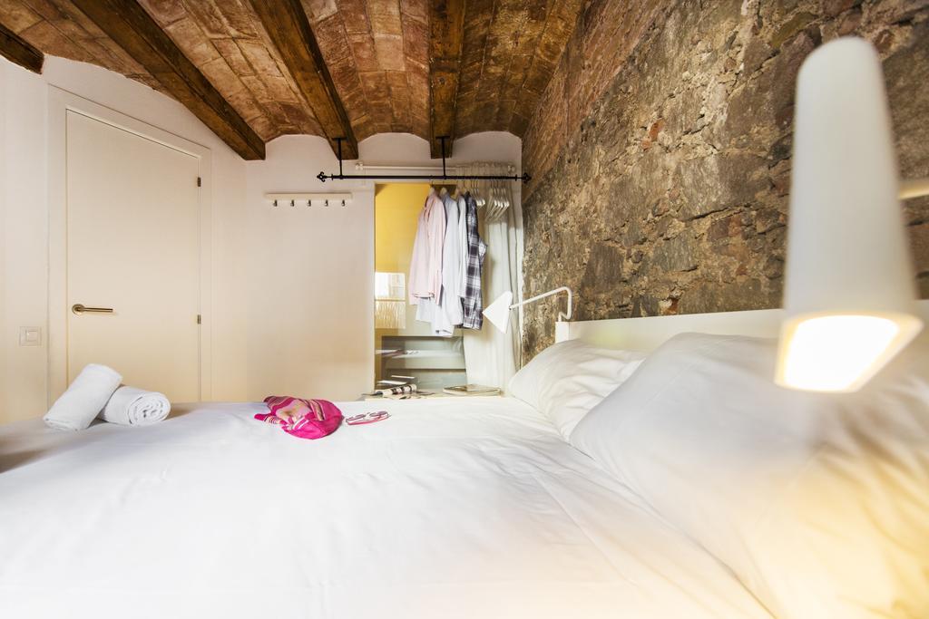 Happy People Ramblas Harbour Apartments Barcelona Exterior photo