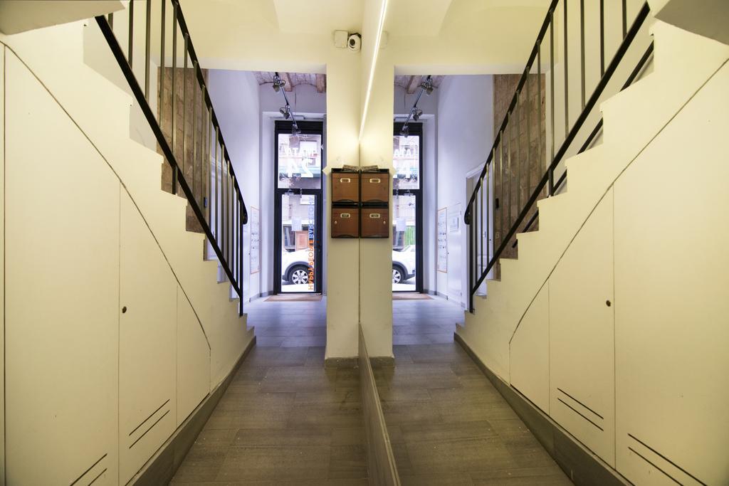 Happy People Ramblas Harbour Apartments Barcelona Exterior photo