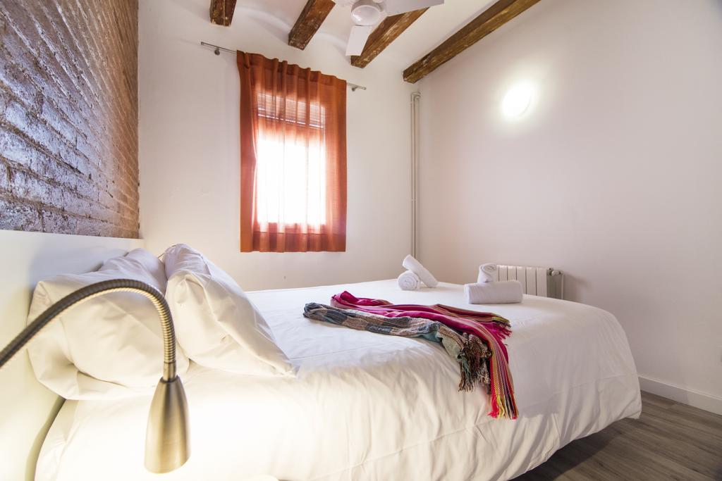 Happy People Ramblas Harbour Apartments Barcelona Exterior photo